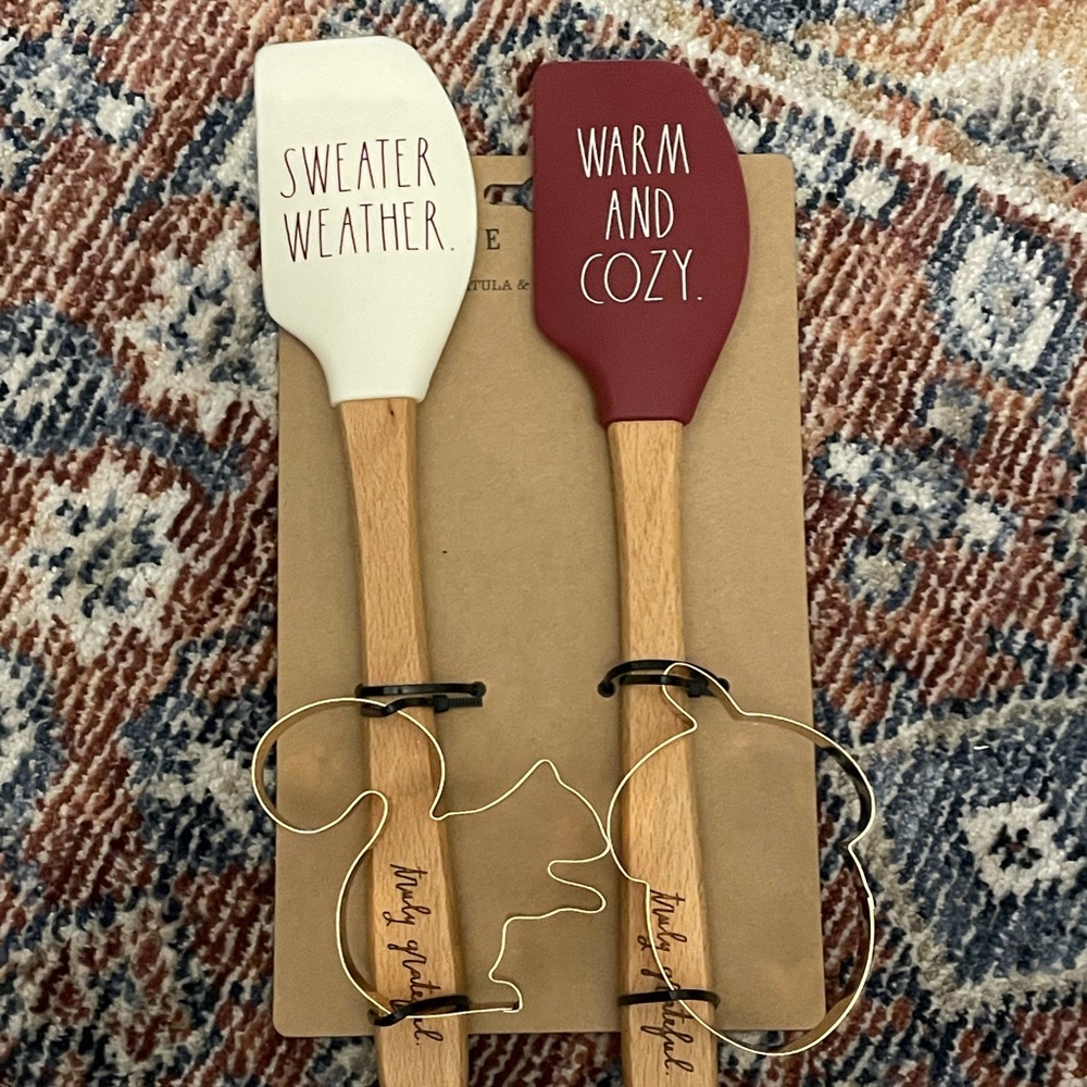Rae Dunn Spatula Set